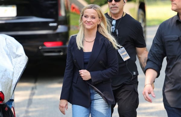 Reese Witherspoon Stuns in Navy Blue Blazer on 'The Morning Show' Set