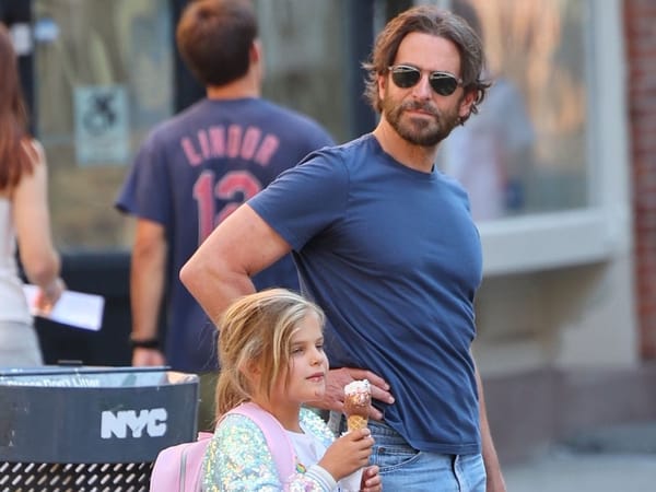 Bradley Cooper Enjoys Special Day with Daughter Lea in New York 🏙️❤️